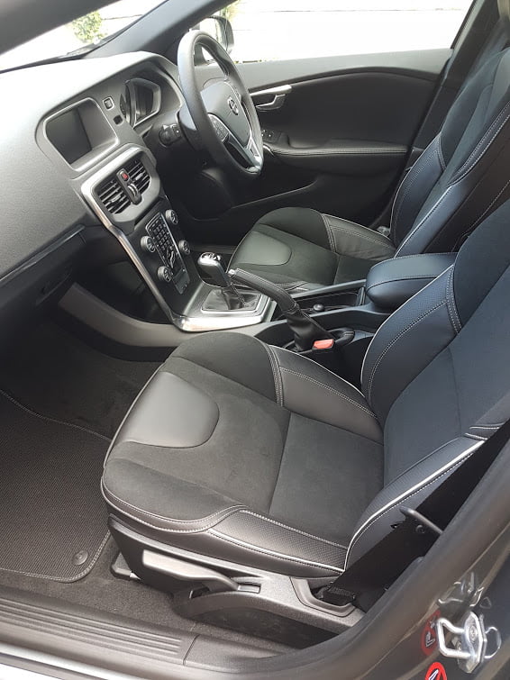 V40 interior