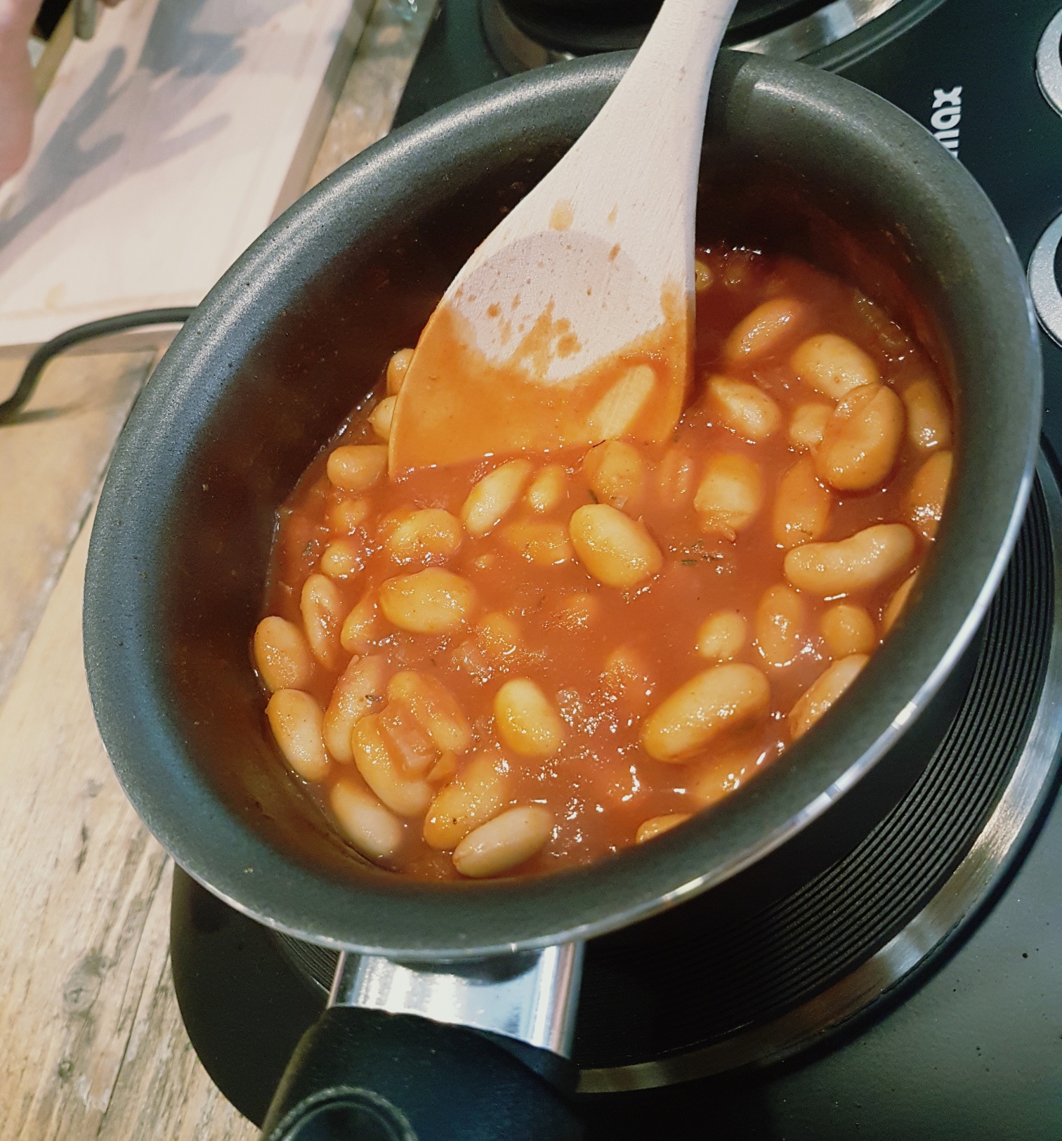 Homemade baked beans