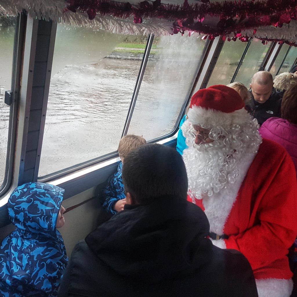 Santa cruise