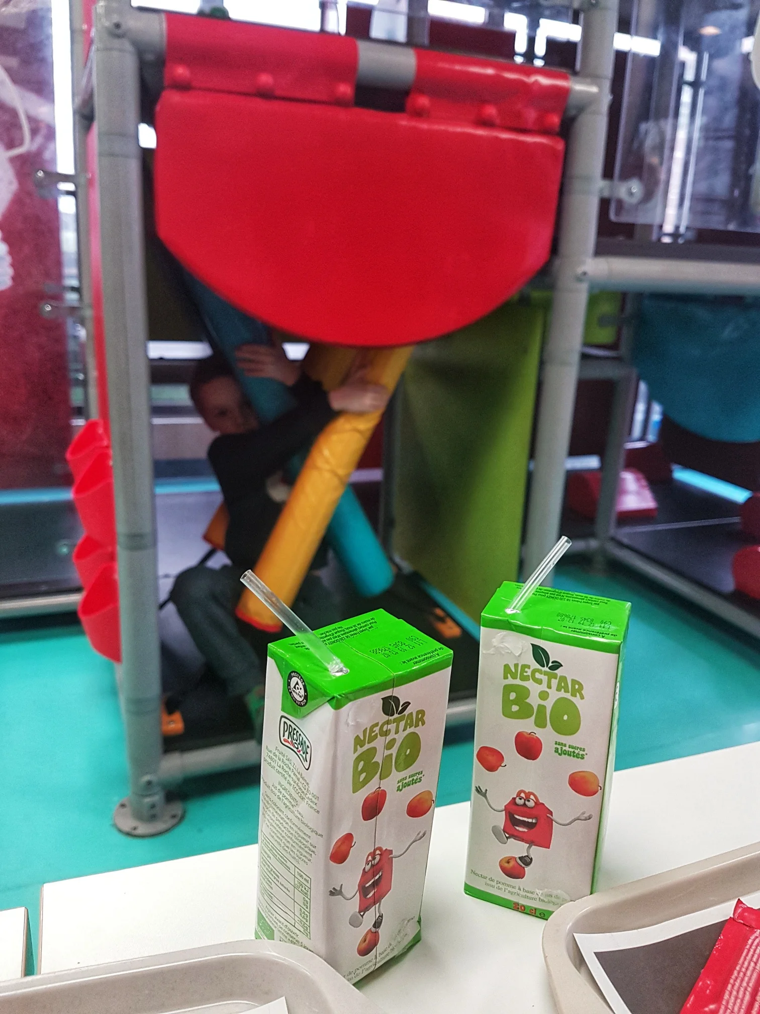 food and play stops in France