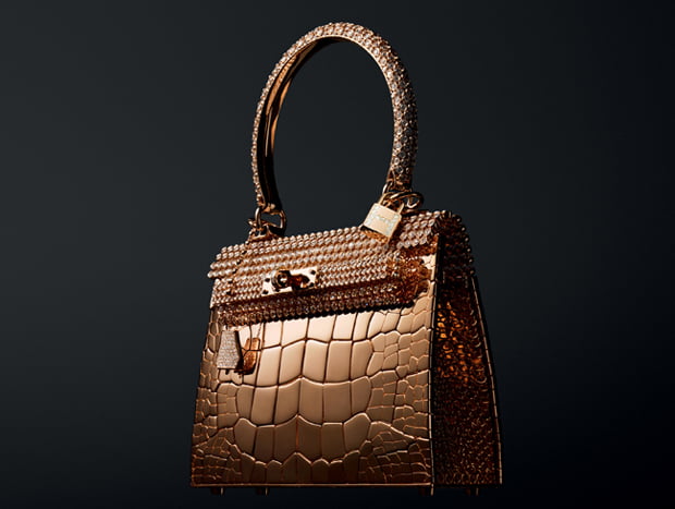 Reviewing @kyliejenner's most rare & expensive handbags. Which one